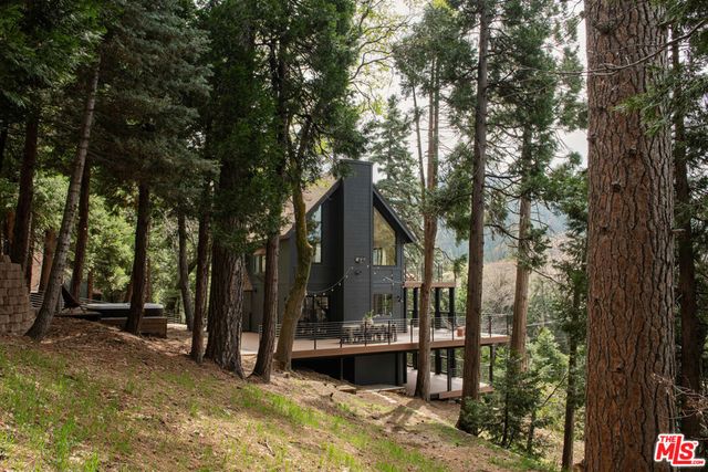 413 Cimarron Lane, Lake Arrowhead, CA 92352