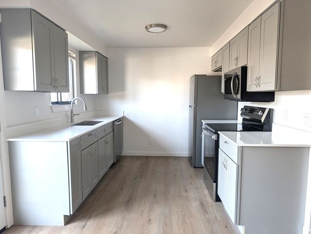 282 E 925 S, Layton, UT 84041