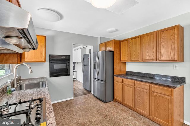 38 PATRIOT LN, Willingboro, NJ 08046