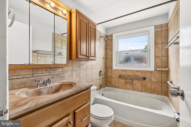 38 PATRIOT LN, Willingboro, NJ 08046