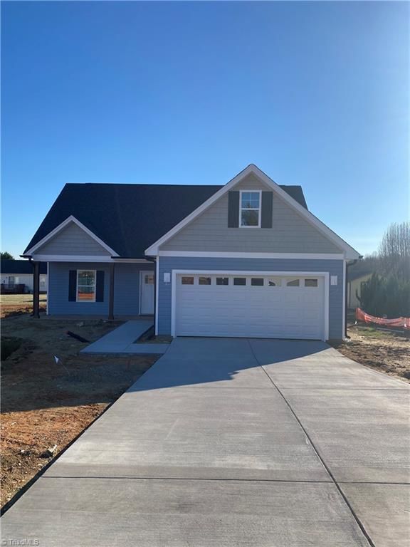 1010 Fairfield Drive, Yadkinville, NC 27055