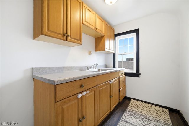 5918 Maplewood Road, Mayfield Heights, OH 44124