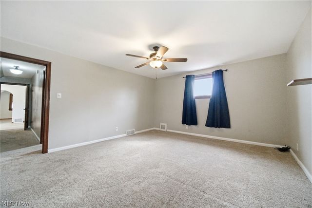 5918 Maplewood Road, Mayfield Heights, OH 44124