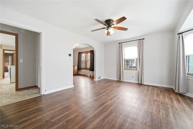 5918 Maplewood Road, Mayfield Heights, OH 44124