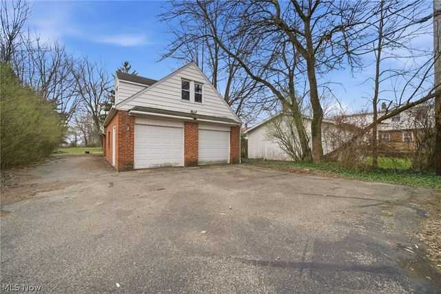 5918 Maplewood Road, Mayfield Heights, OH 44124