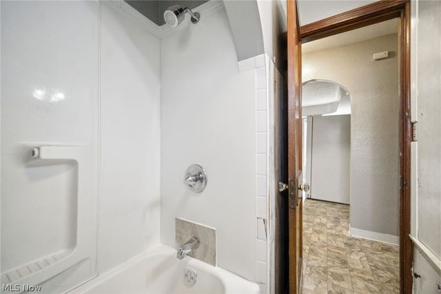 5918 Maplewood Road, Mayfield Heights, OH 44124