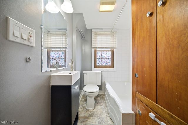 5918 Maplewood Road, Mayfield Heights, OH 44124