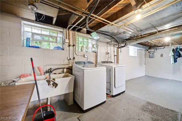 5918 Maplewood Road, Mayfield Heights, OH 44124