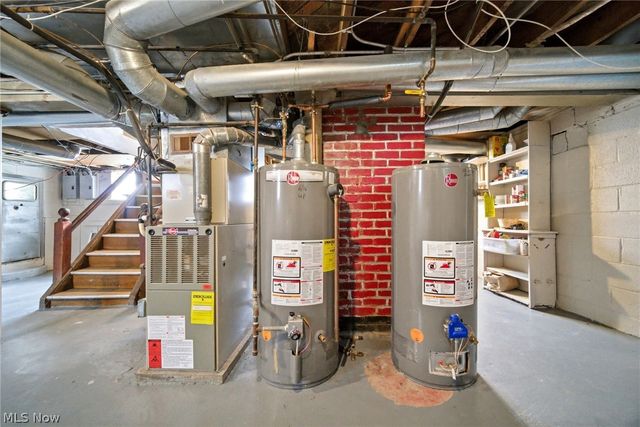 5918 Maplewood Road, Mayfield Heights, OH 44124