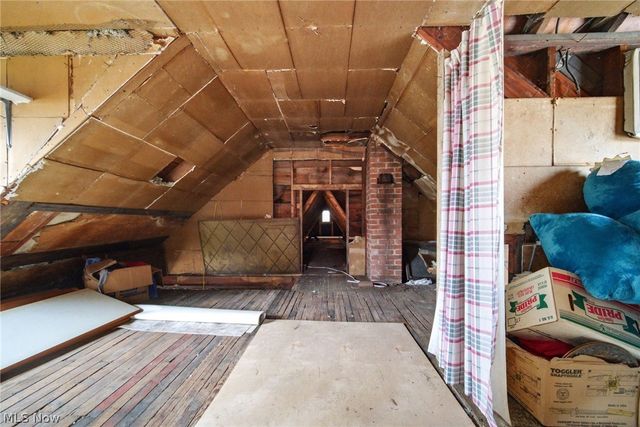 5918 Maplewood Road, Mayfield Heights, OH 44124