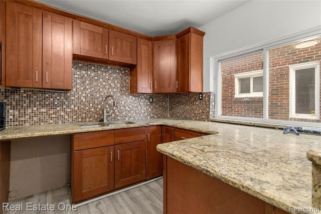 16828 Steel Street, Detroit, MI 48235