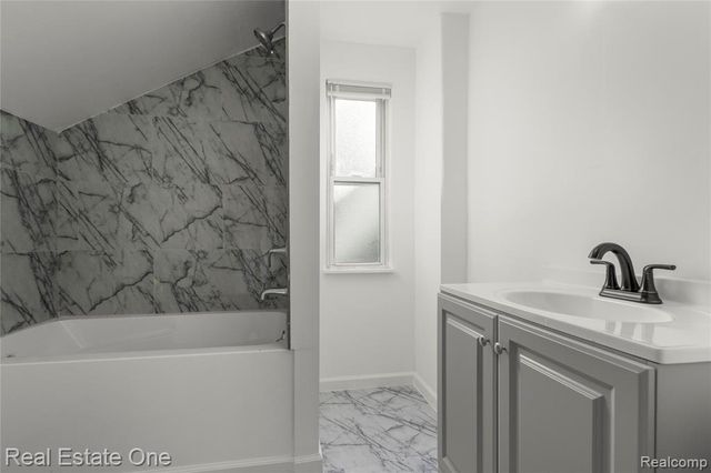 16828 Steel Street, Detroit, MI 48235