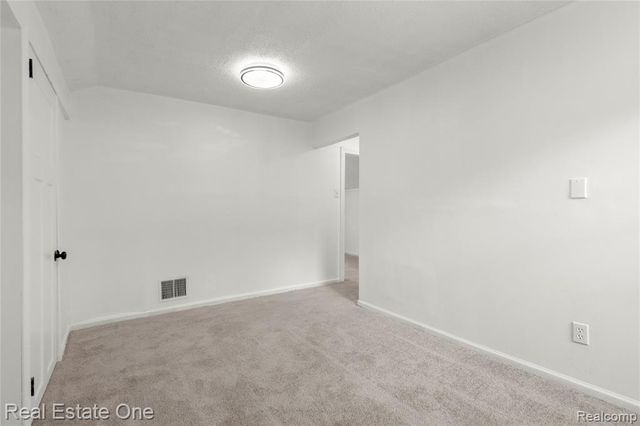 16828 Steel Street, Detroit, MI 48235