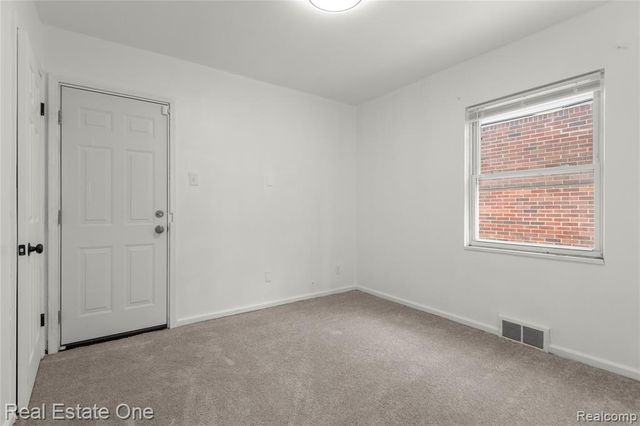 16828 Steel Street, Detroit, MI 48235