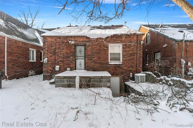 16828 Steel Street, Detroit, MI 48235