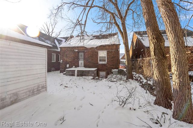 16828 Steel Street, Detroit, MI 48235