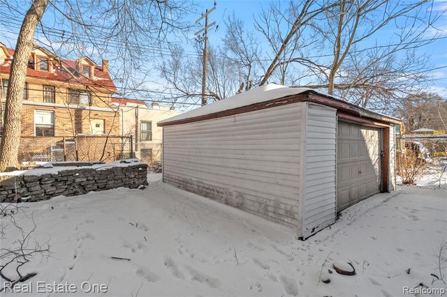 16828 Steel Street, Detroit, MI 48235