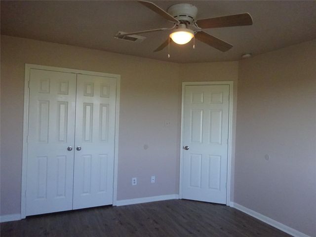 4918 Landward Lane, Houston, TX 77066
