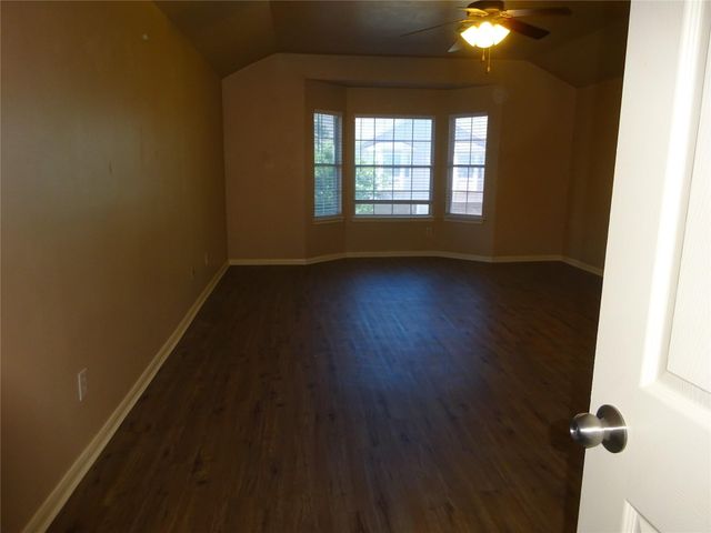 4918 Landward Lane, Houston, TX 77066
