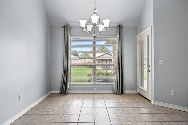 905 SW 41st Street, Moore, OK 73160