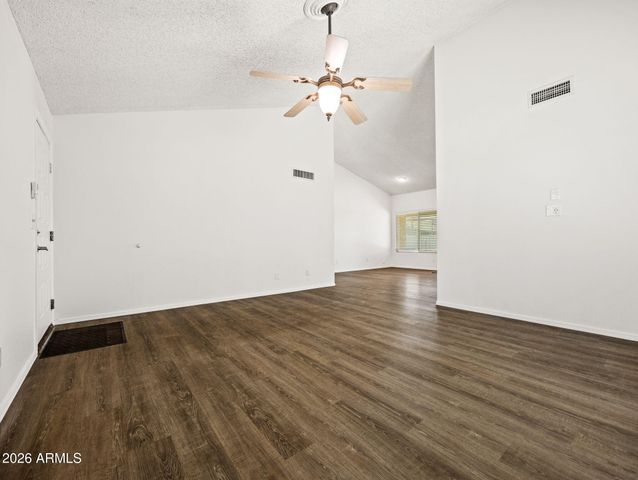 10601 N 72nd Avenue, Peoria, AZ 85345