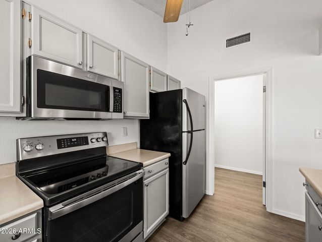 10601 N 72nd Avenue, Peoria, AZ 85345