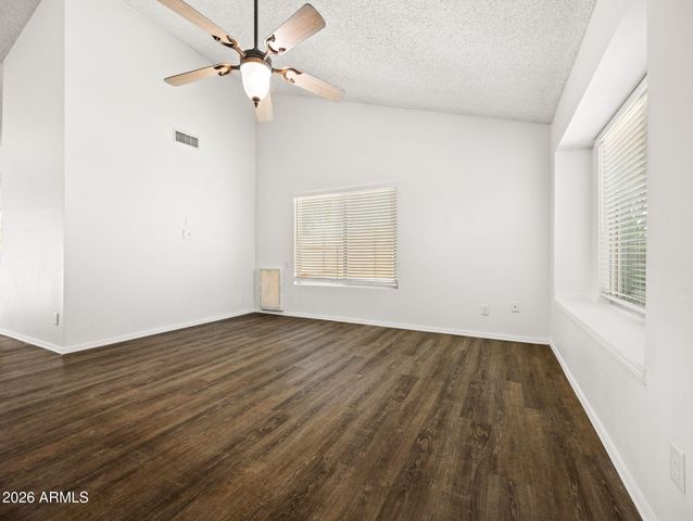 10601 N 72nd Avenue, Peoria, AZ 85345