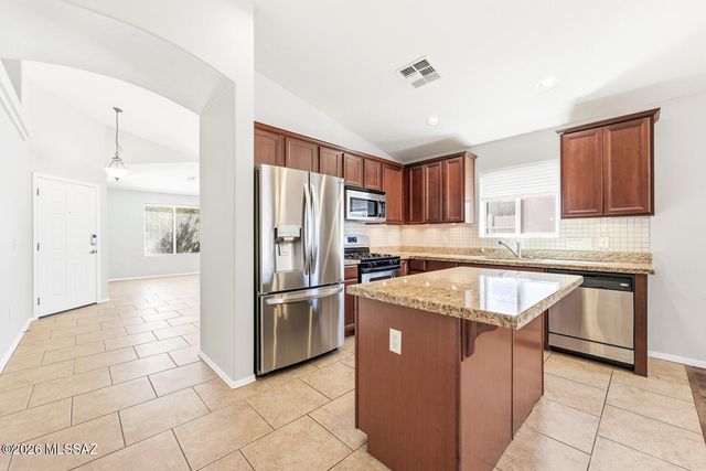 168 W Calle Patio Lindo, Sahuarita, AZ 85629