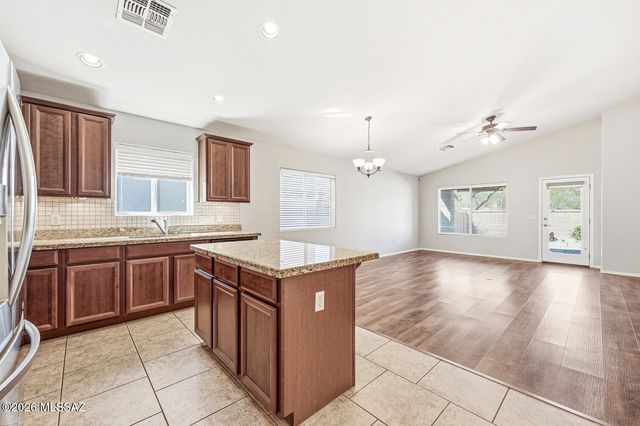 168 W Calle Patio Lindo, Sahuarita, AZ 85629