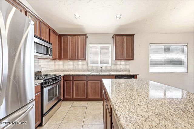 168 W Calle Patio Lindo, Sahuarita, AZ 85629