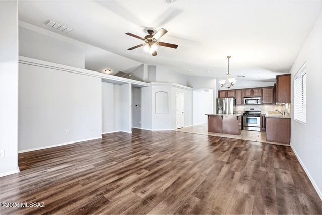 168 W Calle Patio Lindo, Sahuarita, AZ 85629