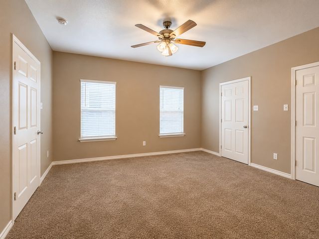719 E 6th Street, Bonham, TX 75418