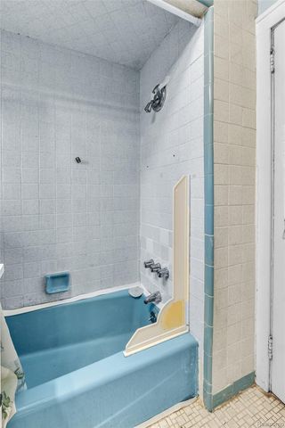 18944 Santa Barbara Drive, Detroit, MI 48221