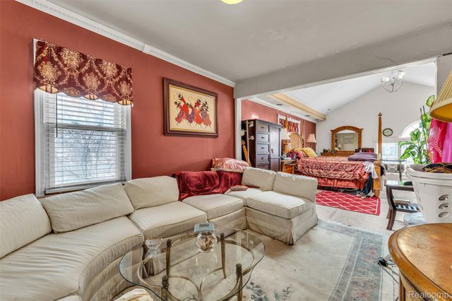 18944 Santa Barbara Drive, Detroit, MI 48221