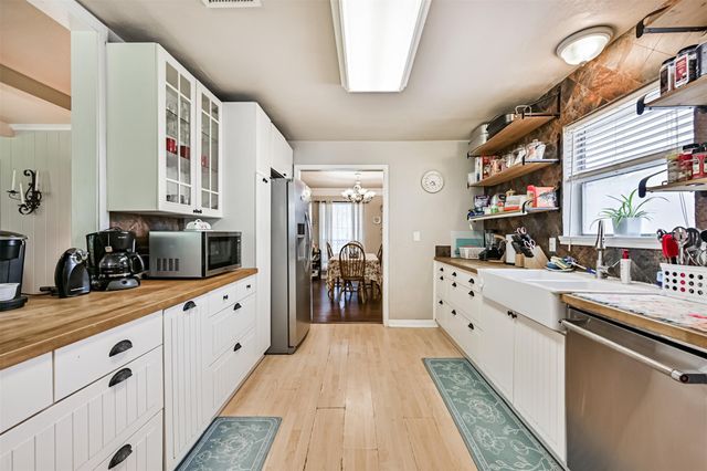 114 Wyndwood Drive, Seabrook, TX 77586