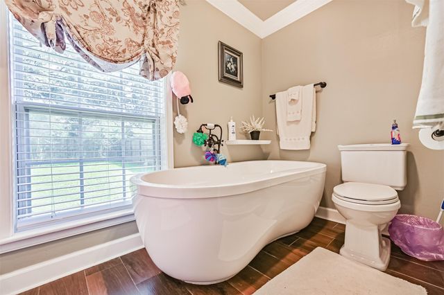 114 Wyndwood Drive, Seabrook, TX 77586