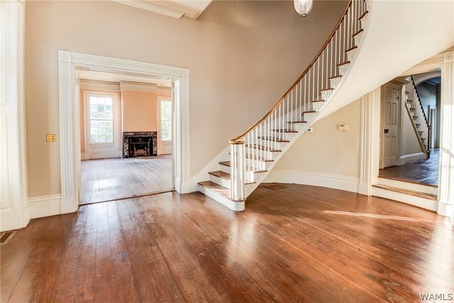 905 Almon Ave, Tuscaloosa, AL 35401