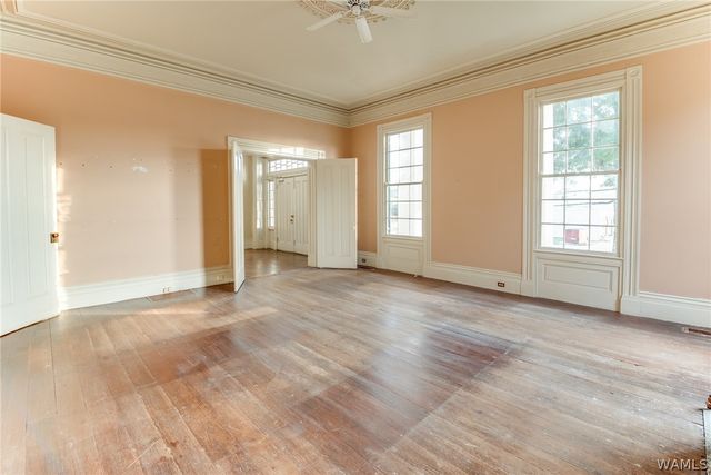905 Almon Ave, Tuscaloosa, AL 35401