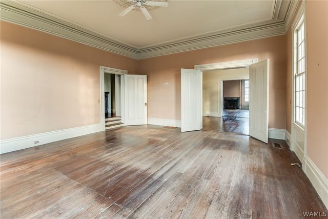 905 Almon Ave, Tuscaloosa, AL 35401
