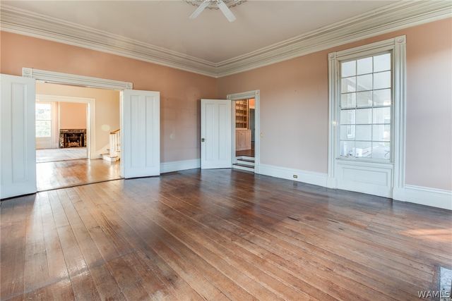 905 Almon Ave, Tuscaloosa, AL 35401
