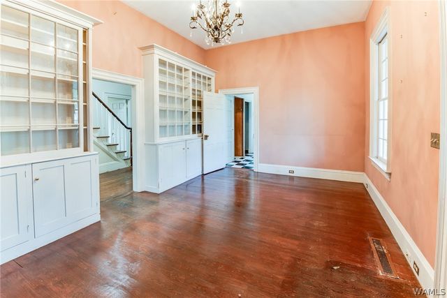 905 Almon Ave, Tuscaloosa, AL 35401