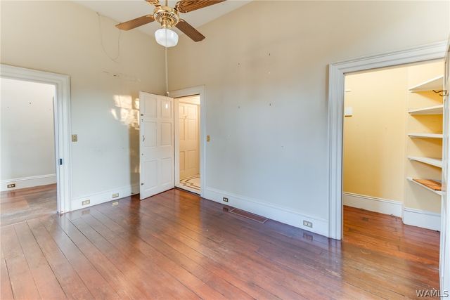 905 Almon Ave, Tuscaloosa, AL 35401