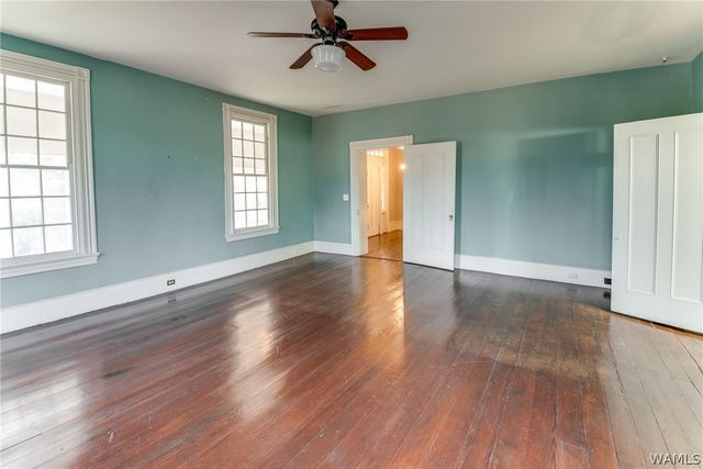 905 Almon Ave, Tuscaloosa, AL 35401