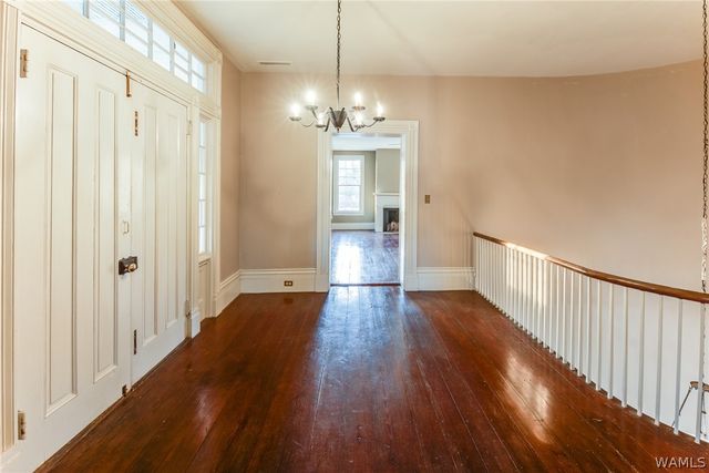 905 Almon Ave, Tuscaloosa, AL 35401