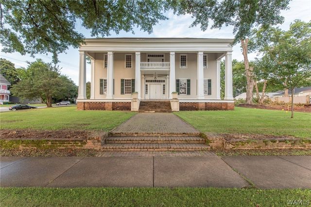 905 Almon Ave, Tuscaloosa, AL 35401