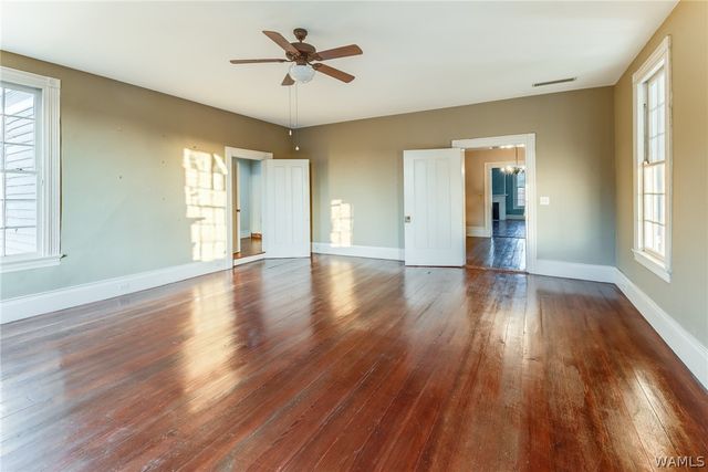 905 Almon Ave, Tuscaloosa, AL 35401