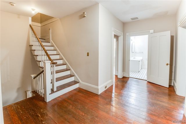 905 Almon Ave, Tuscaloosa, AL 35401