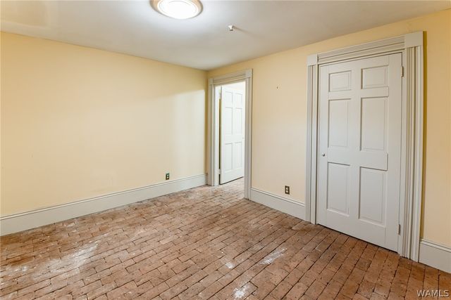 905 Almon Ave, Tuscaloosa, AL 35401