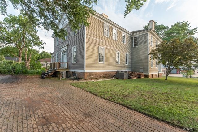905 Almon Ave, Tuscaloosa, AL 35401