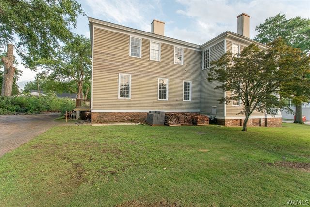 905 Almon Ave, Tuscaloosa, AL 35401
